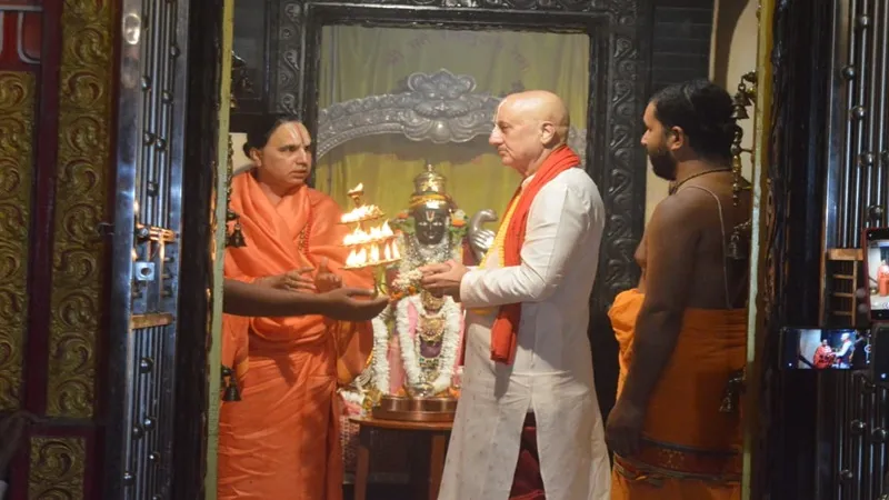 खैरात में नहीं लंबे संघर्ष के बाद मिला राम मंदिर, अयोध्या में बोले अनुपम खेर