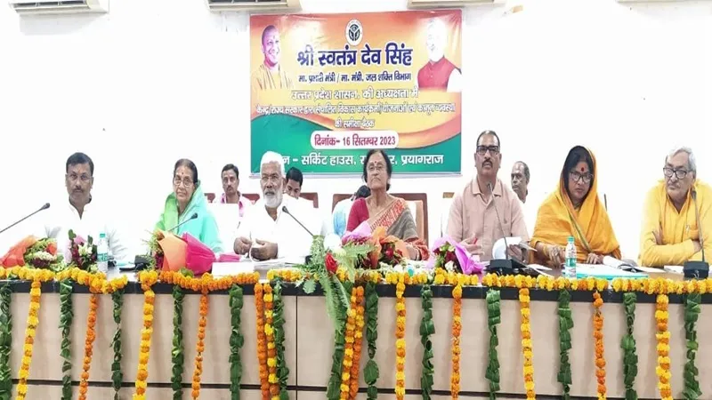 प्रयागराज: सड़कों का हाल देख भड़के जल शक्ति मंत्री, अधिकारियों को लगाई फटकार, कहा- गढ्ढा मुक्त हो सड़कें