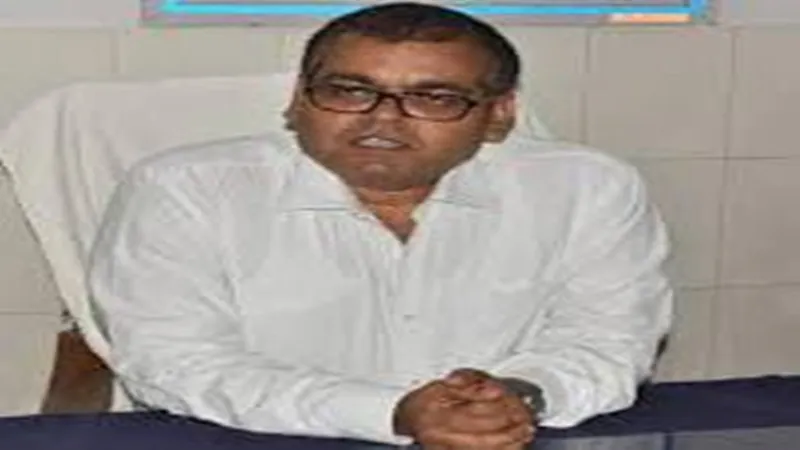 साढ़े तीन महीने में ही हटाये गए प्रतापगढ़ के डीएम प्रकाश चंद्र, संजीव रंजन बने नए जिलाधिकारी