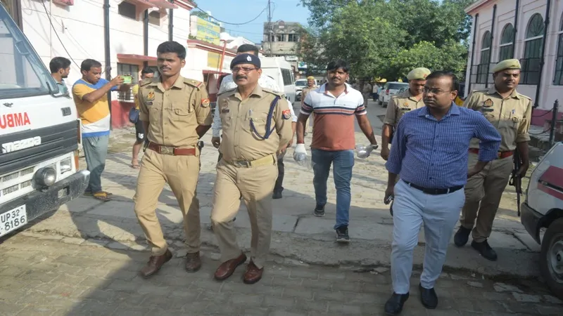  अयोध्या: महिला दीवान पर जानलेवा हमले के आरोपियों से एसटीएफ की हुई मुठभेड़, एक आरोपी ढेर, दो घायल 