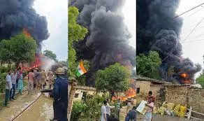 दिल्ली के कारखाने में लगी भीषण आग, कोई हताहत नहीं