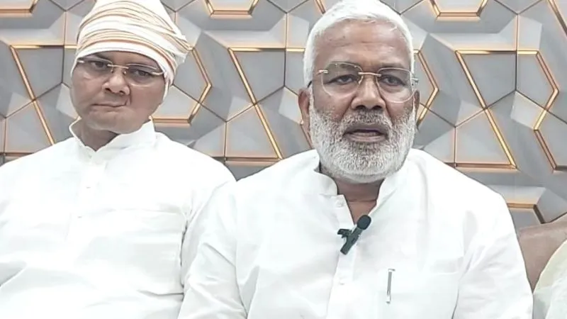 जल शक्ति मंत्री स्वतंत्र देव सिंह इटावा पहुंचें, बोले- घोसी चुनाव में होगी जीत, देश और प्रदेश में बीजेपी की सरकार