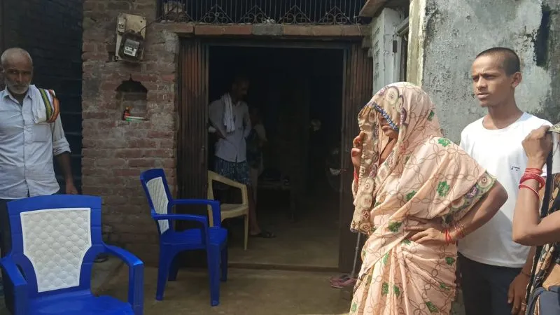 Farrukhabad Theft News: चोरों की निकली बारात, चार जगह से लाखों का माल किया पार, सीसीटीवी में कैद