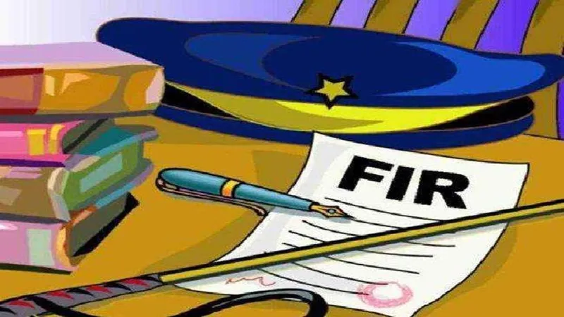 बलरामपुर: अवैध वसूली करने के आरोप में दो सिपाही गिरफ्तार, मामला दर्ज 