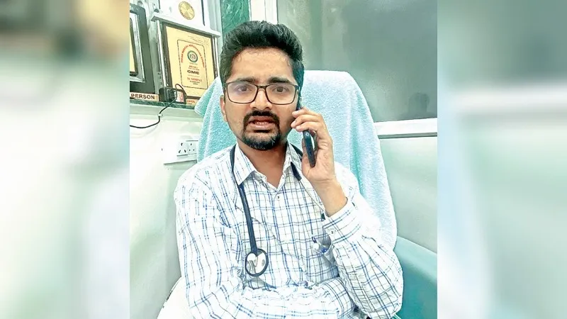 Amrit Vichar: हैलो डॉक्टर में वरिष्ठ हृदय रोग विशेषज्ञ डॉ. श्रीपद खैरनार बोले- सीने में दर्द, जकड़न, जलन यानी हार्ट अटैक