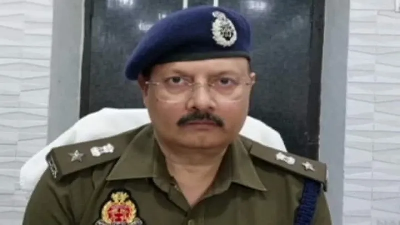 रामपुर: पुलिस प्रशासन में फेरबदल, नए एसपी बने राजेश द्विवेदी...अशोक कुमार शुक्ला का हुआ तबादला