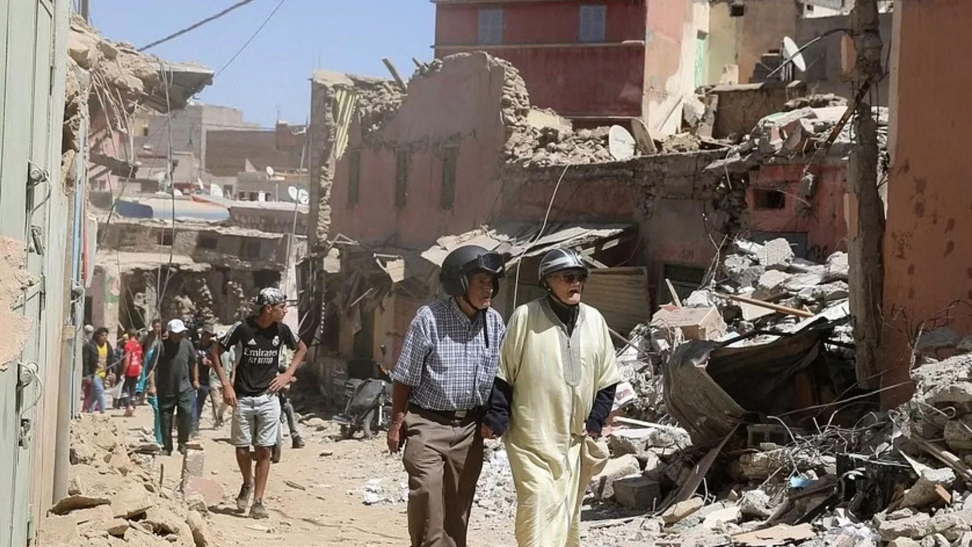 मोरक्को में भूकंप का 'तांडव'! मरने वालों की संख्या बढ़कर 2500 के पार, कई देशों ने भेजे सहायता दल