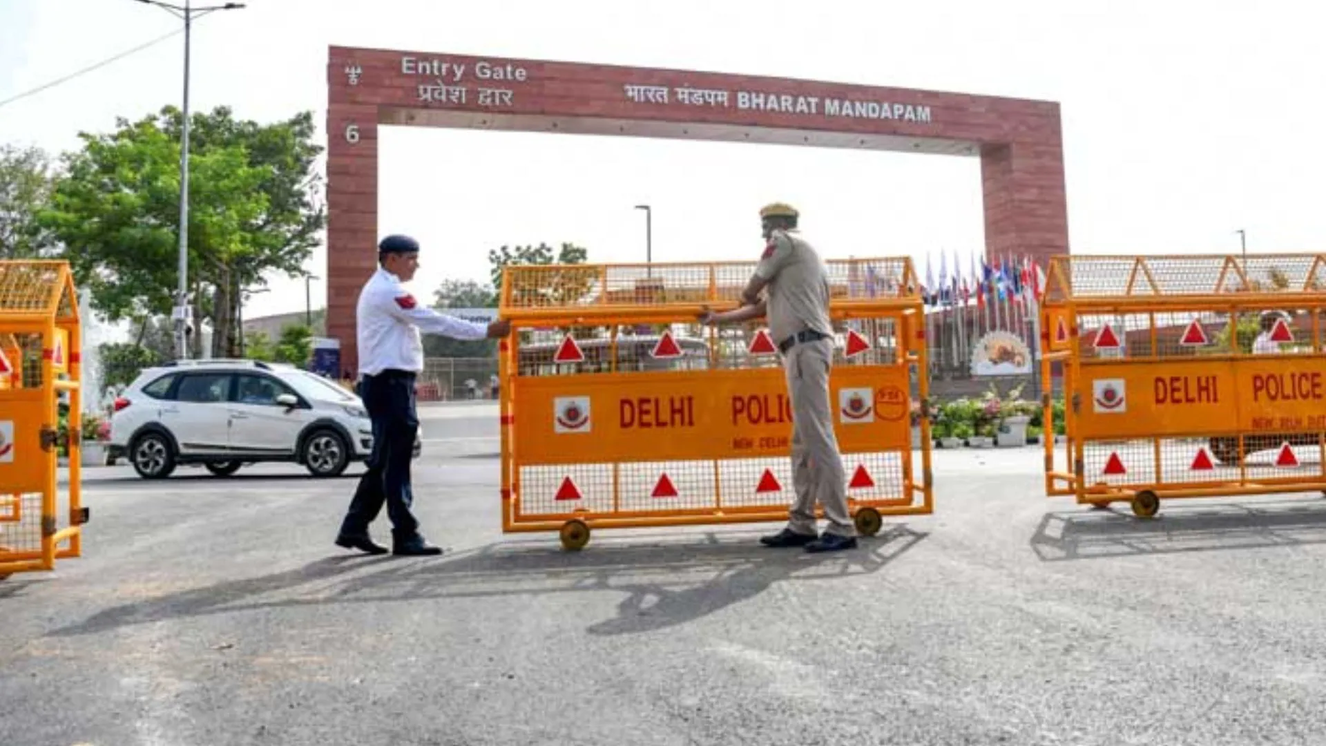 G20 सम्मेलन : दिल्ली पुलिस का पूरी वर्दी में अभ्यास, यातायात पाबंदियां बरकरार 