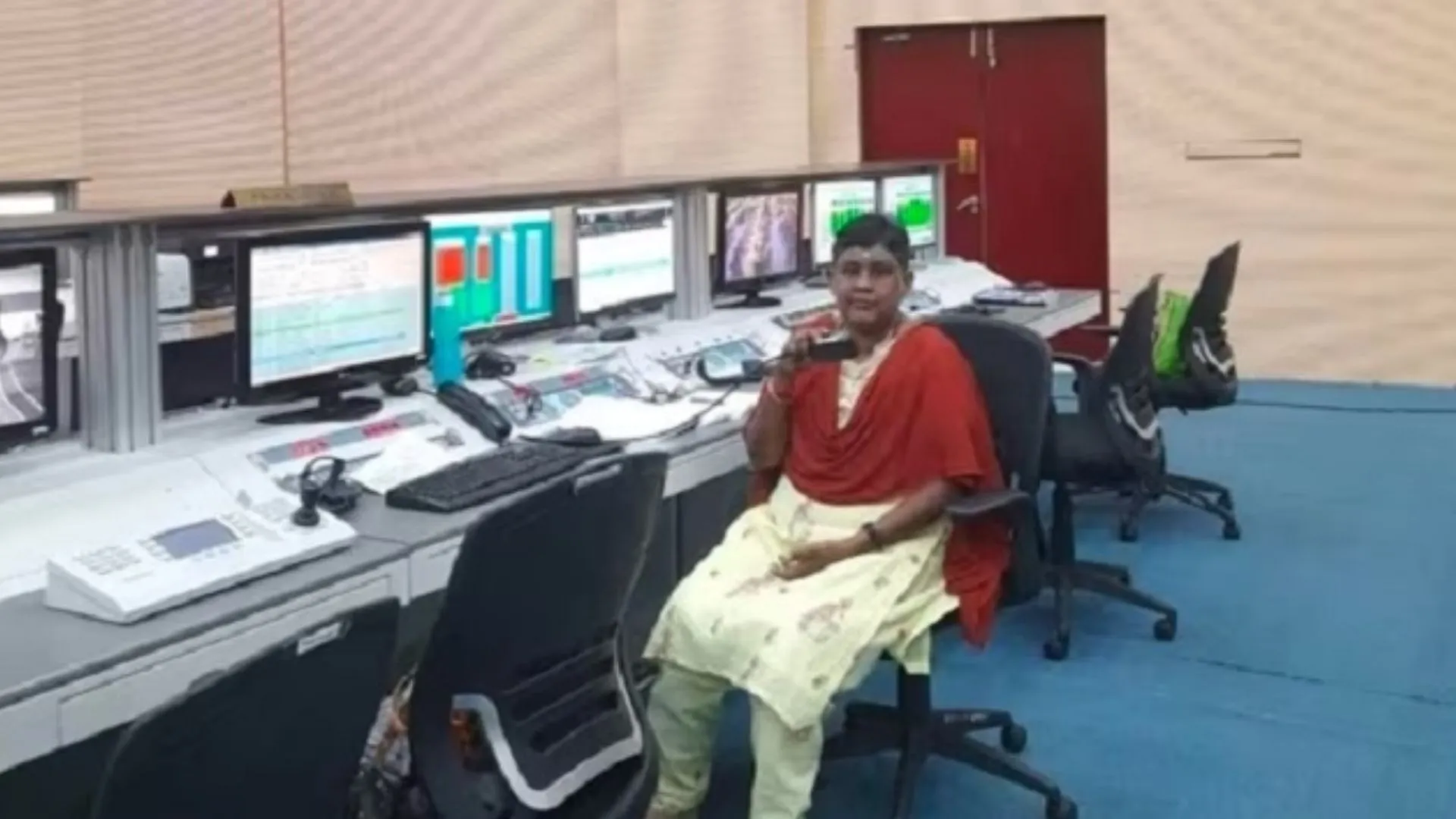 ISRO के अभियानों की उल्टी गिनती के लिए अपनी आवाज देने वाली महिला वैज्ञानिक का निधन 