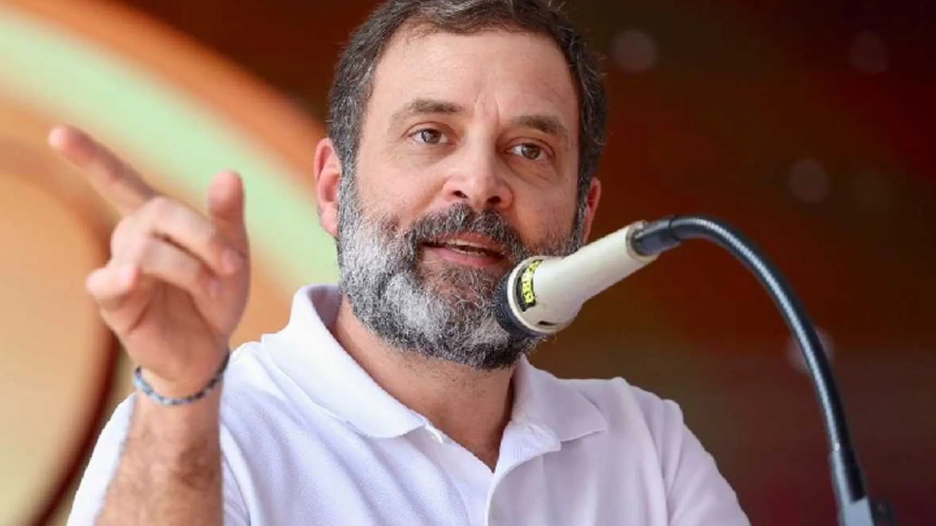 शिक्षक दिवस पर बोले राहुल गांधी, 'अपने विरोधियों को भी अपना गुरु मानता हूं' 