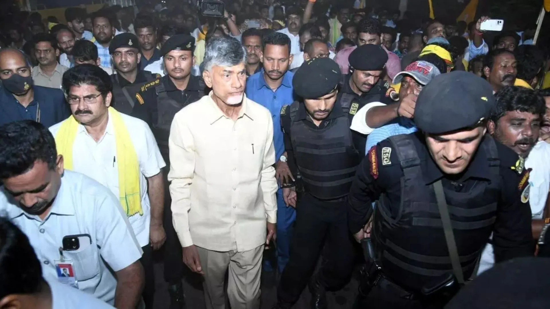 TDP के बंद का आंध्र प्रदेश में कुछ खास असर नहीं, पार्टी के कई नेता एहतियातन हिरासत में लिए गए 