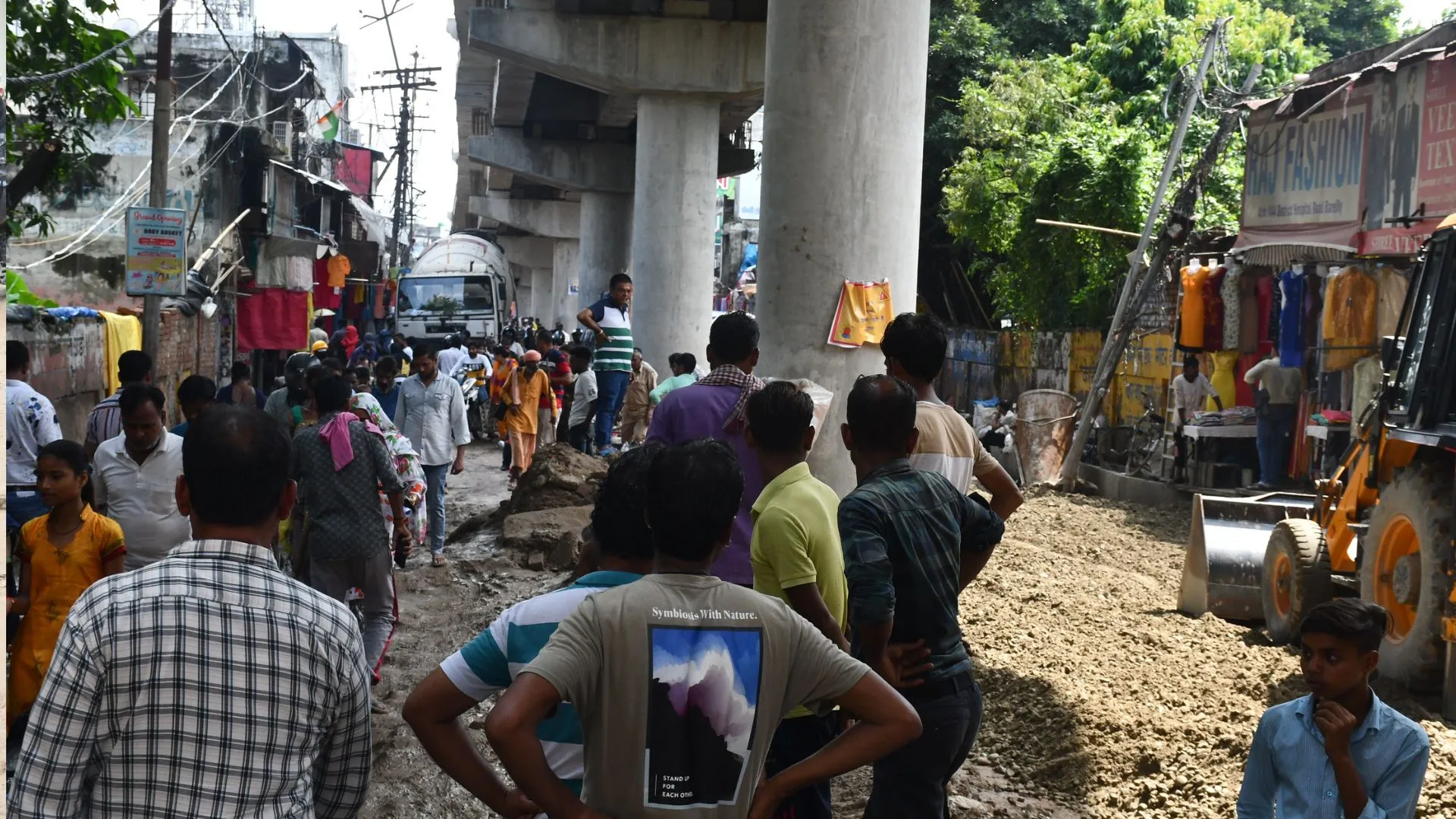 बरेली: कुतुबखाना पुल... इस दिवाली भी जलेंगे व्यापारियों के दिल