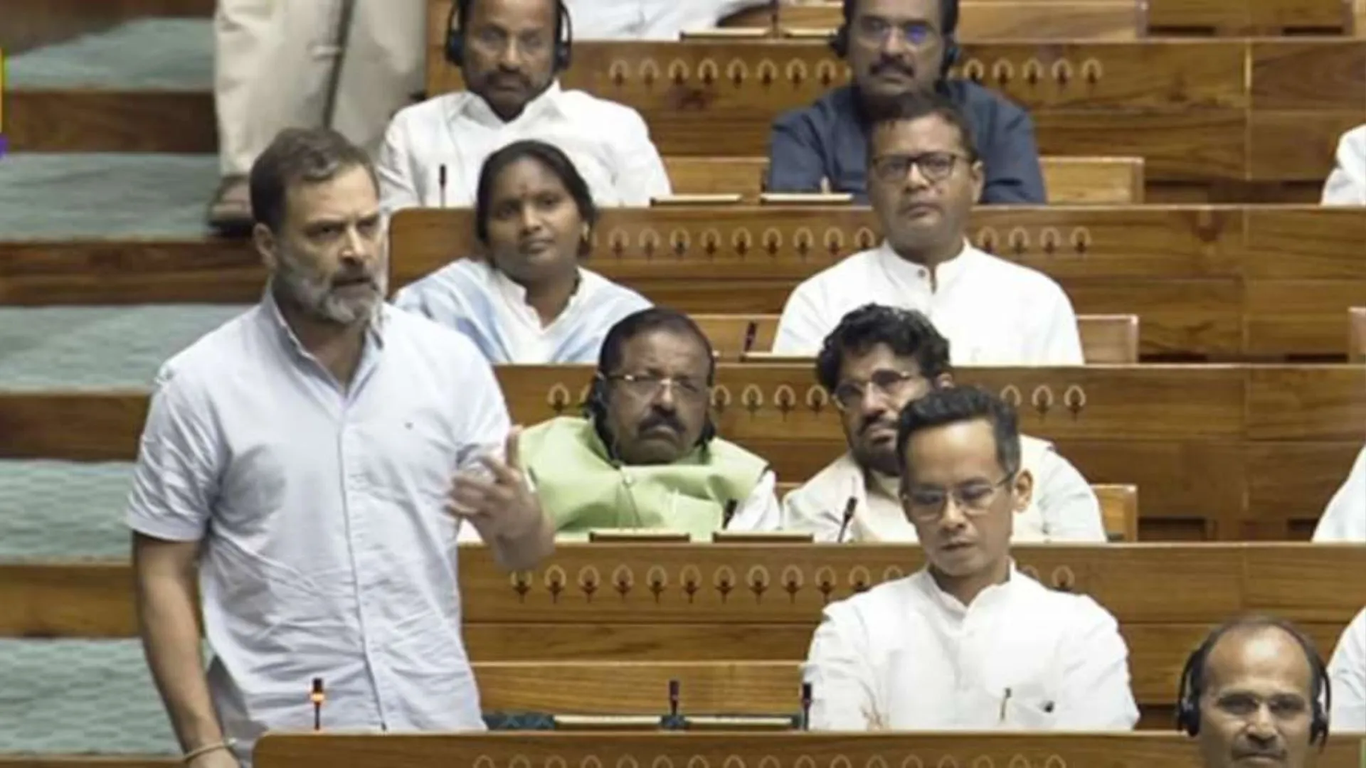 महिला आरक्षण विधेयक: सोनिया गांधी के बाद राहुल गांधी ने मोदी सरकार का किया समर्थन, बोले- तुरंत लागू होना चाहिए