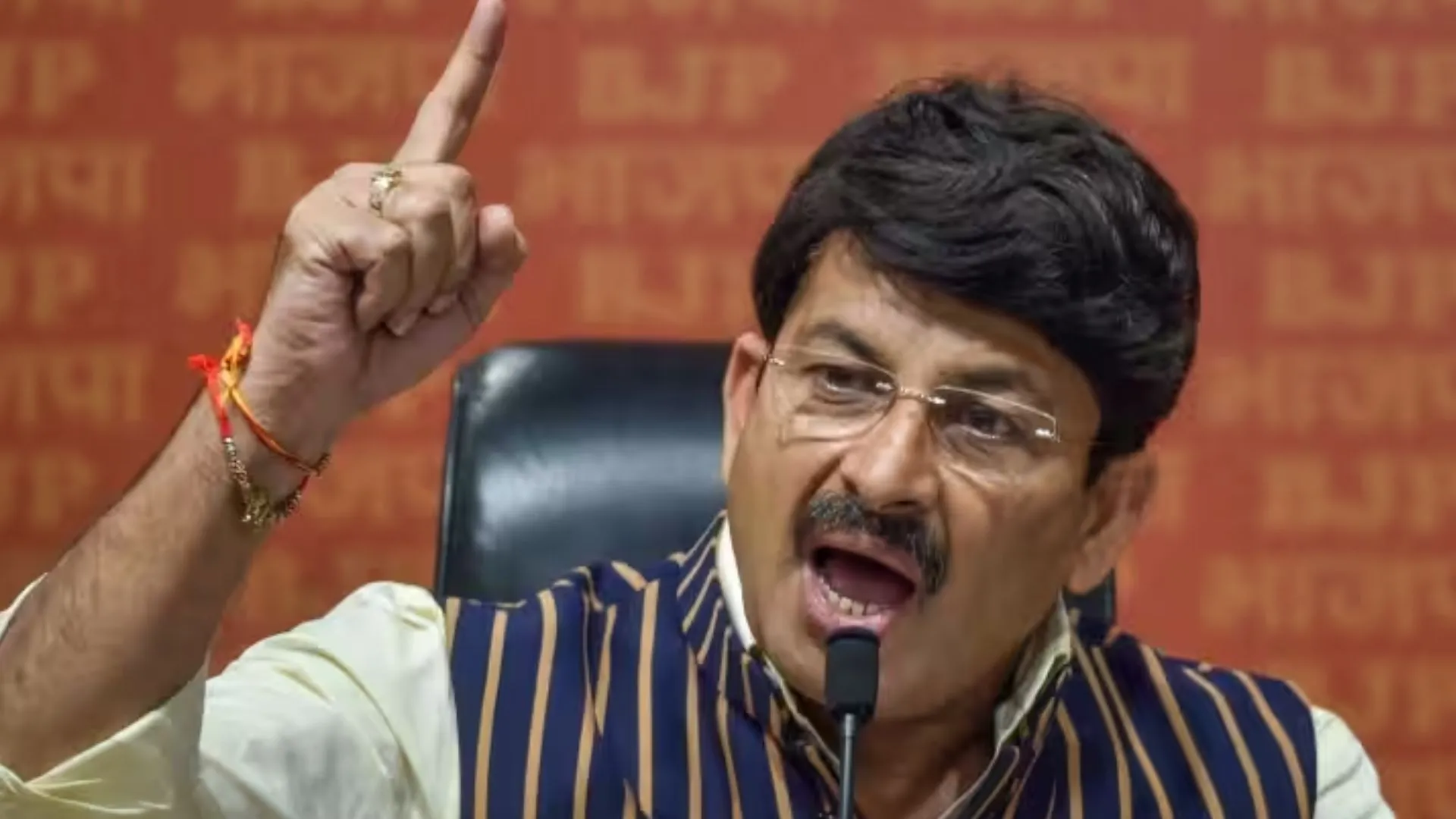 सनातन धर्म को खत्म करने की बात करने वाला विपक्षी गठबंधन राज्यों में भी टिक नहीं पाएगा : मनोज तिवारी 