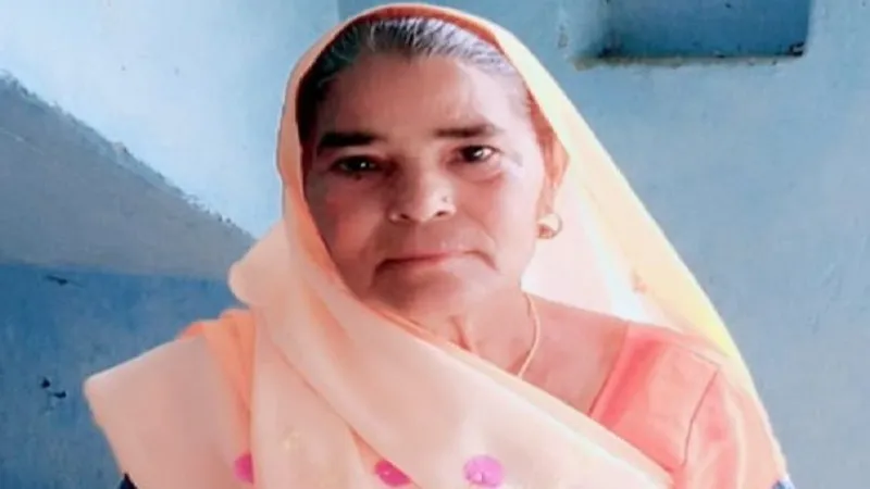  अमरोहा : सांड के हमले से घायल महिला उपचार के दौरान मौत