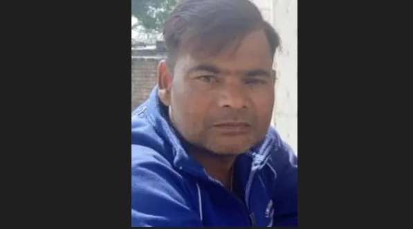 संभल: स्कूल में बच्चों को पढ़ाते समय शिक्षक की अचानक मौत