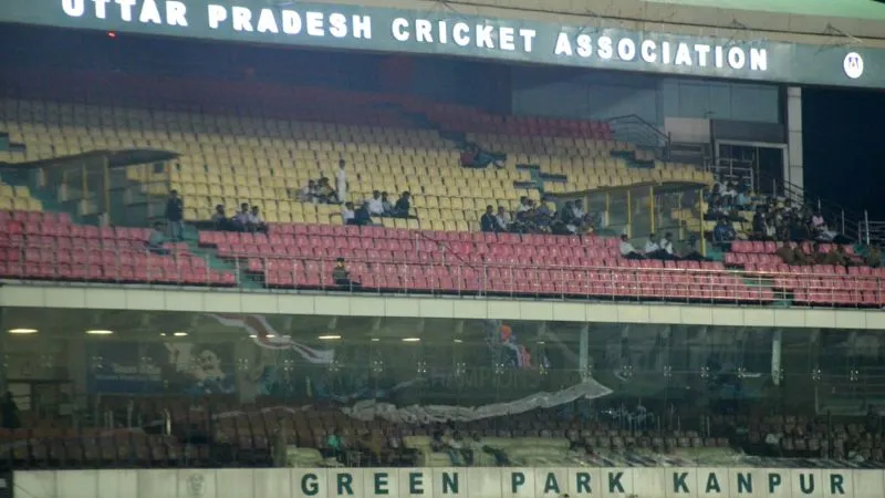 UP T-20 League: एंटी फ्री होने के बाद भी ग्रीनपार्क में नहीं दिखी भीड़, खाली पड़े रहे प्रवेश द्वार, पढ़ें- पूरी खबर