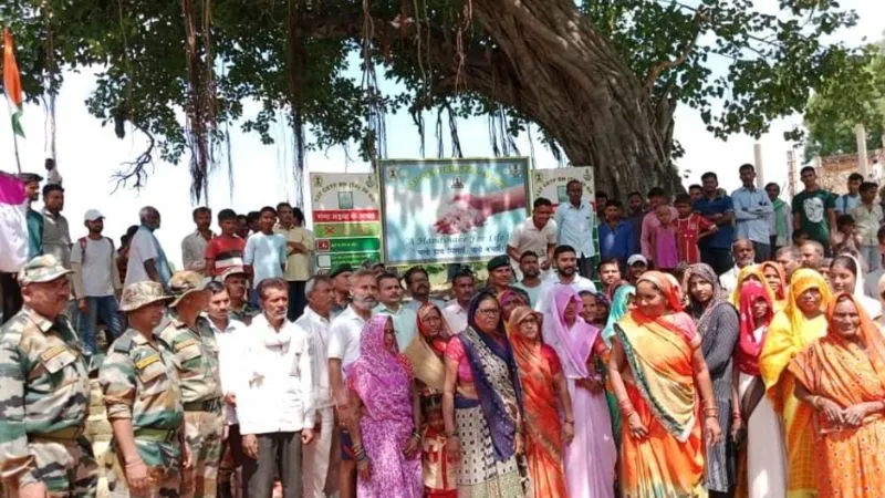 Kanpur News: पांडु नदी का अस्तित्व बचाने को चलाई मुहिम, सेना की गंगा टास्क फोर्स ने ग्रामीणों का लिया सहयोग