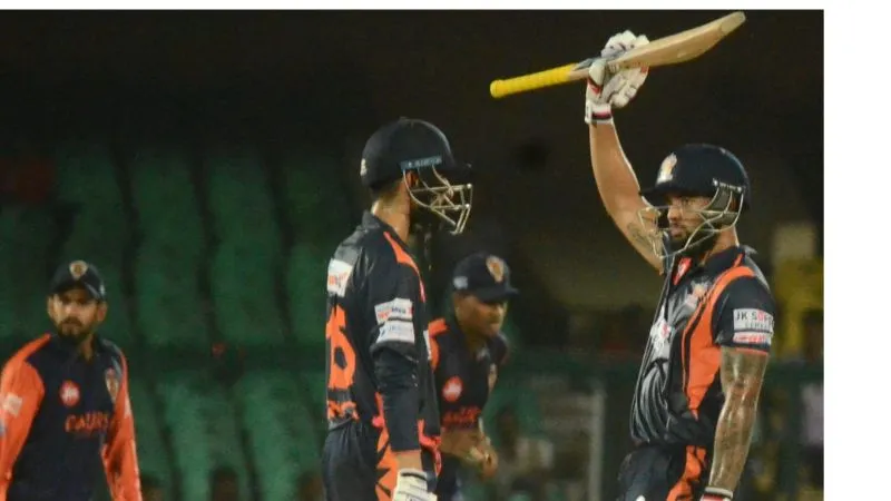 UP T-20 League: काशी रुद्रांश ने गोरखपुर को 31 रन से हराया, शिवा सिंह चुने गए मैन ऑफ द मैच