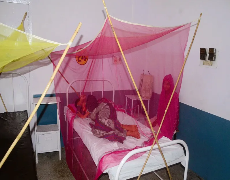 मुरादाबाद : बुखार के रोगियों की संख्या के आगे बौने साबित हो रहे इंतजाम