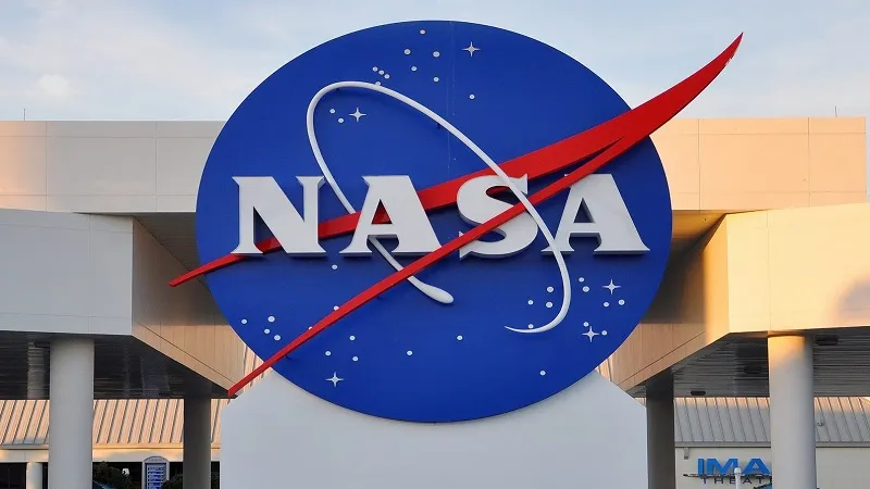 आर्टेमिस मिशन के लिए अंतरिक्ष प्रक्षेपण प्रणाली की लागत 'असहनीय': NASA