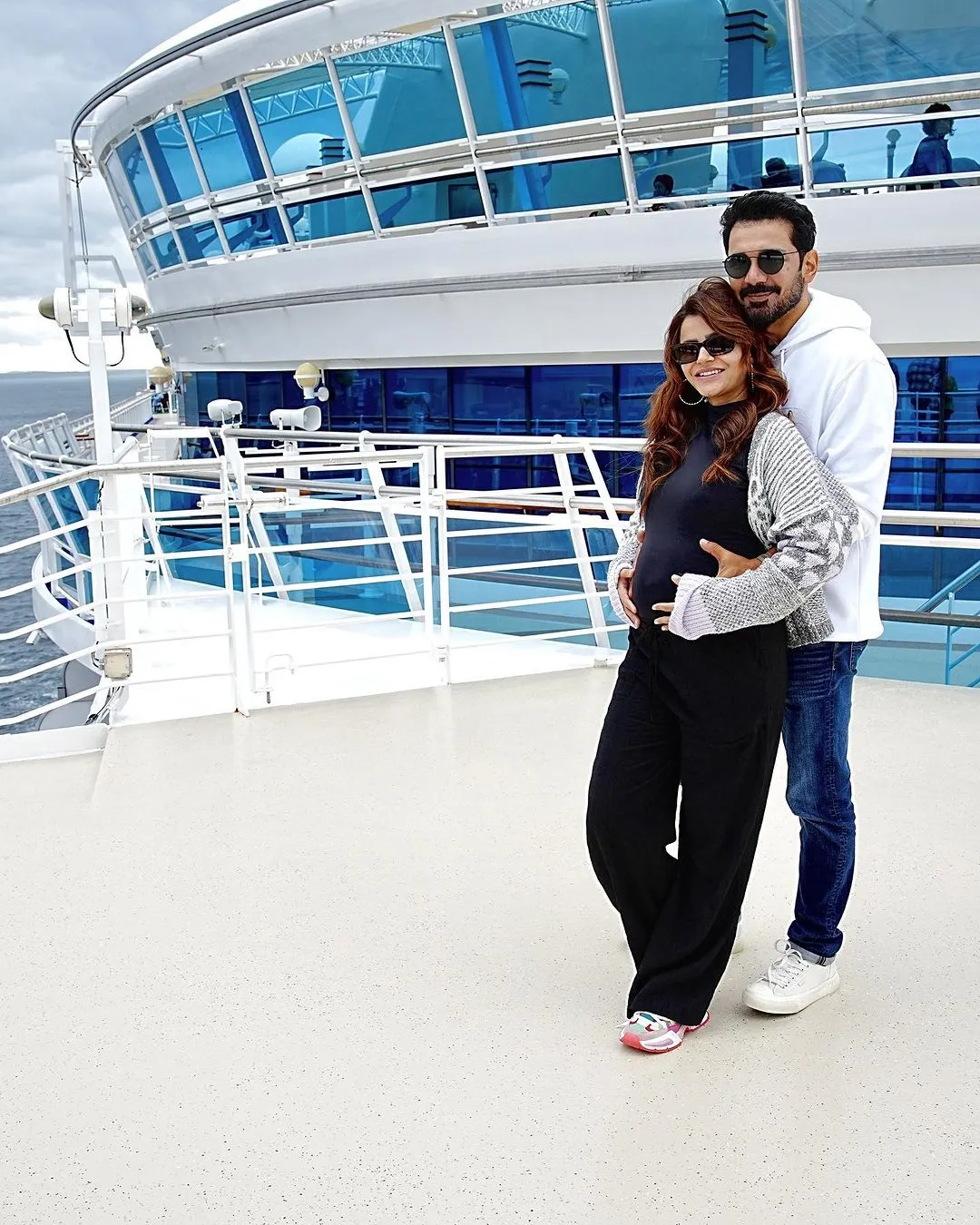 Rubina Dilaik Photos 2