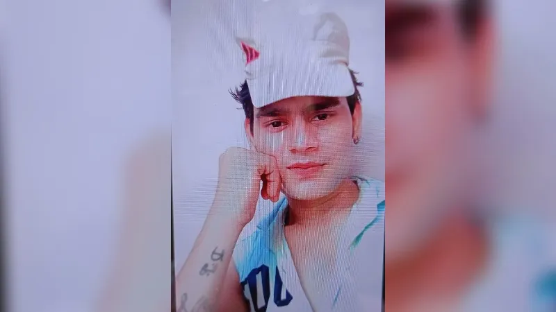 Farrukhabad Suicide : युवक ने फांसी लगाकर की आत्महत्या, मिला सुसाइड नोट, प्रेमिका के पिता पर लगाए ये आरोप