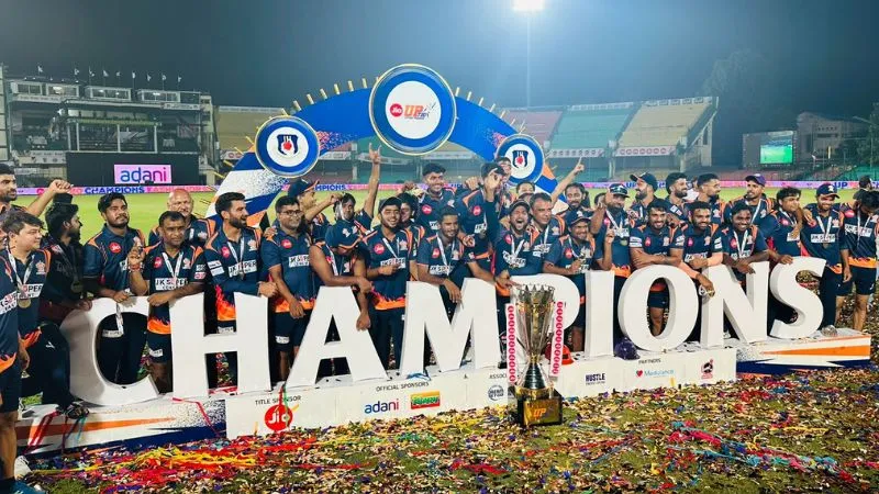 UP T-20 League : यूपी लीग का फाइनल काशी रुद्रास ने किया अपने नाम, मेरठ मेवरिक्स को हराया, इनको मिली ऑरेंज कैप