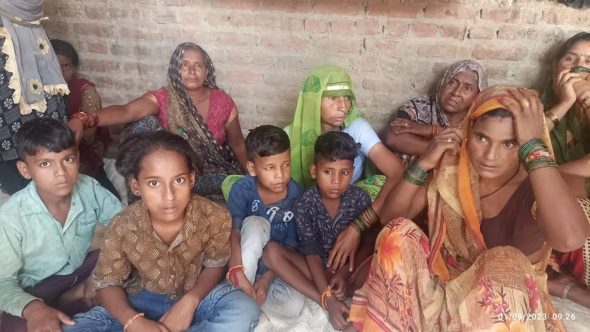 बदायूं: खेत से छुट्टा गोवंश दौड़ाने पर किसान की पीटकर हत्या, भतीजा घायल