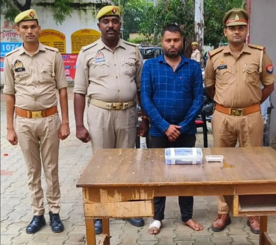 लखीमपुर-खीरी: एटीएम बदलकर ठगी करने वाला सहारनपुर का युवक गिरफ्तार 