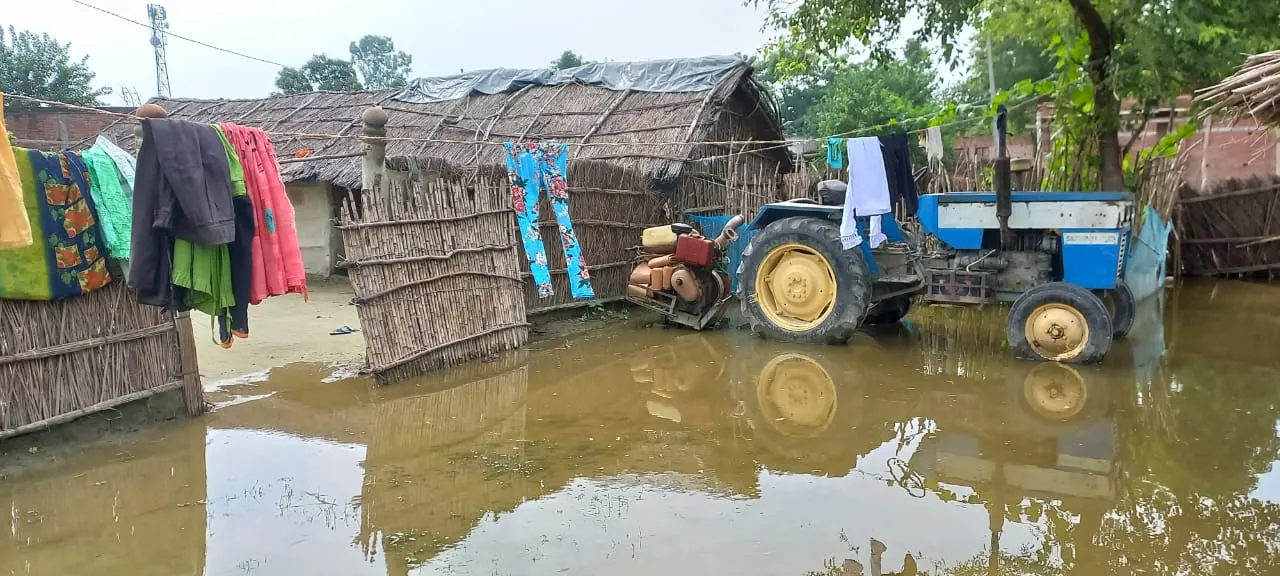 लखीमपुर-खीरी: बंधे के अंदर बसे 19 गांवों पर मंडराया बाढ़ का संकट 