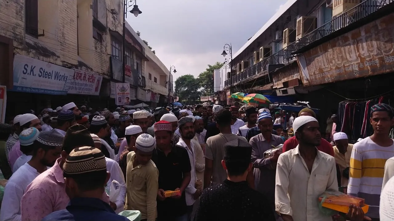 बरेली: कुल की रस्म अदाएगी के बाद सड़कों पर लगा जाम, पुलिस प्रशासन को संभालना पड़ा भारी