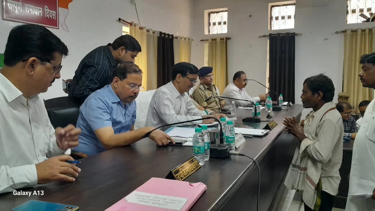 पीलीभीत: फरियादी की समस्या का नहीं समाधान, आश्वासन देकर चलाया काम.. मंशा कैसे हो पूरी?