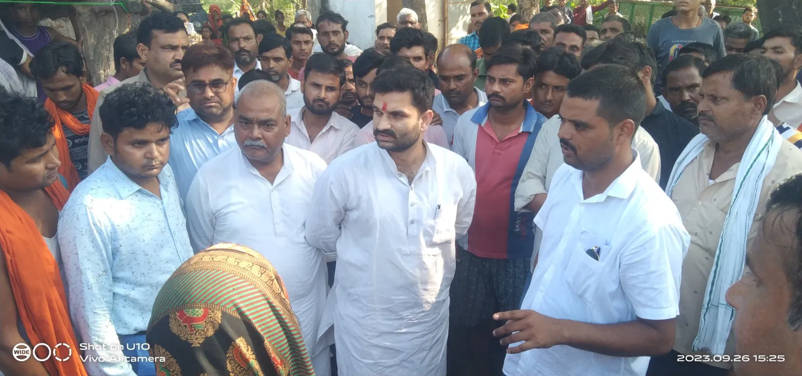 लखीमपुर खीरी: तहरीर के आधार पर धाराएं न लगने से परिजन नाराज 