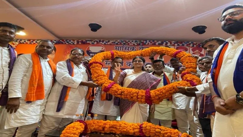 जन समर्थन और ईवीएम के बीच सेतु का काम करें कार्यकर्ता : अनुप्रिया 