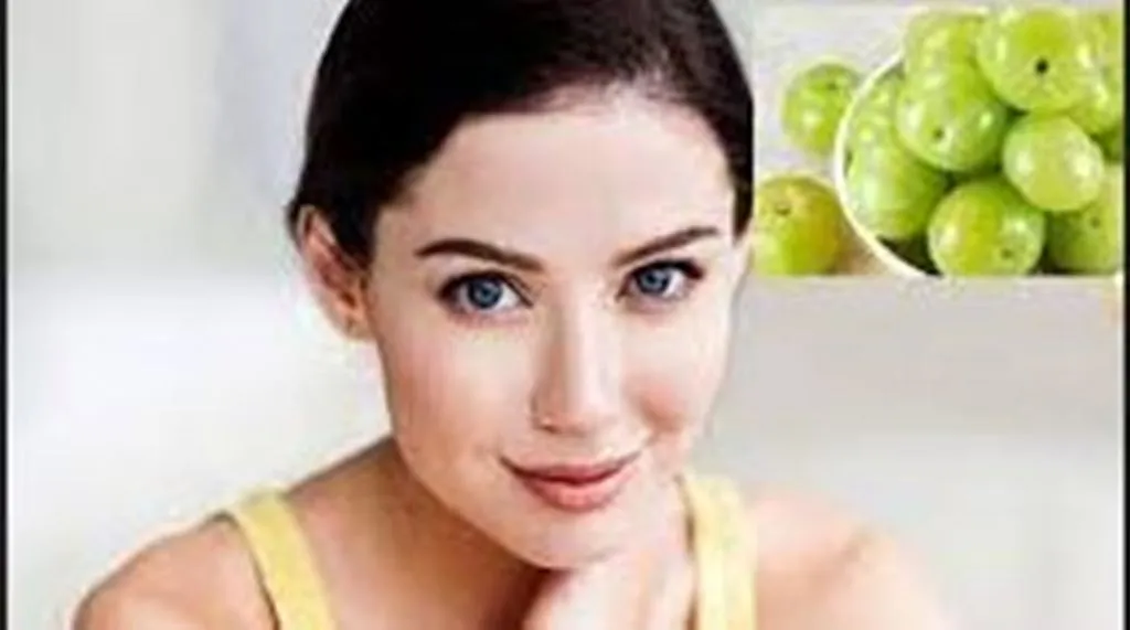 स्किन के लिए बेहद लाभकारी है आंवला, फेस पैक में यूज कर पाएं बेदाग त्वचा 