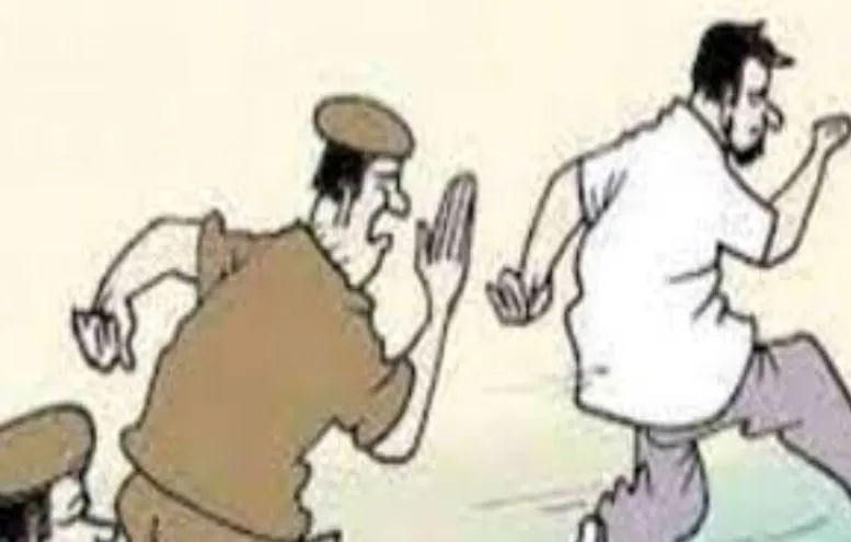 बरेली: पुलिस कस्टडी से फरार डॉक्टर्स का नहीं लगा कोई सुराग, तलाश जारी