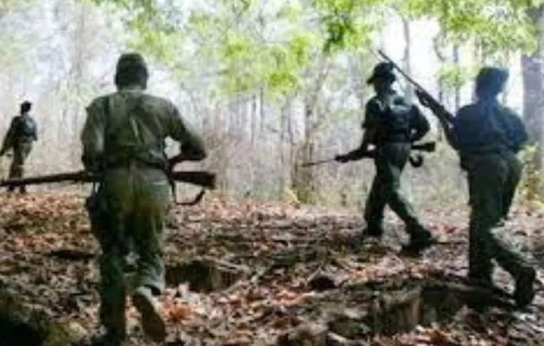 छत्तीसगढ़: मुठभेड़ में दो महिला नक्सली ढेर, इलाके में तलाशी अभियान जारी