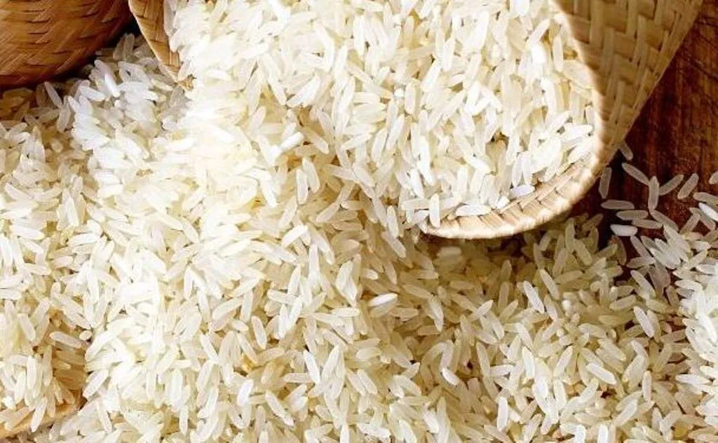 बरेली: योजना 11 महीने पहले बंद हो गई, अब आई चावल बांटने की याद