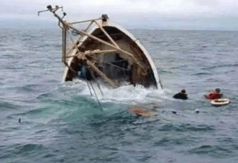 नाइजीरिया में दर्दनाक हादसा : नाव पलटने से 26 लोगों की मौत, 44 लापता