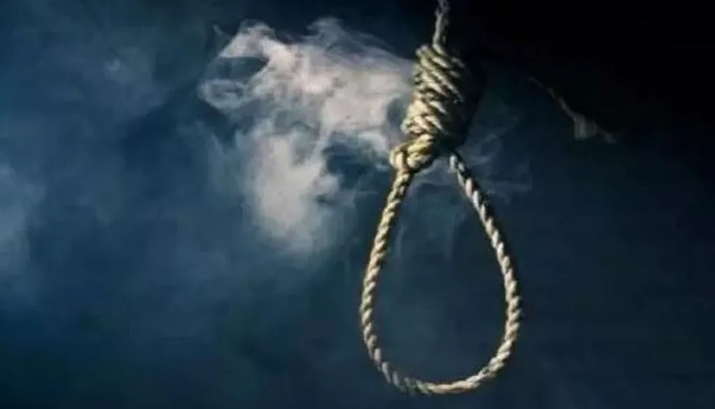 बरेली: जन्माष्टमी पर पति ने मायके जाने से किया मना, महिला ने फांसी लगाकर दी जान