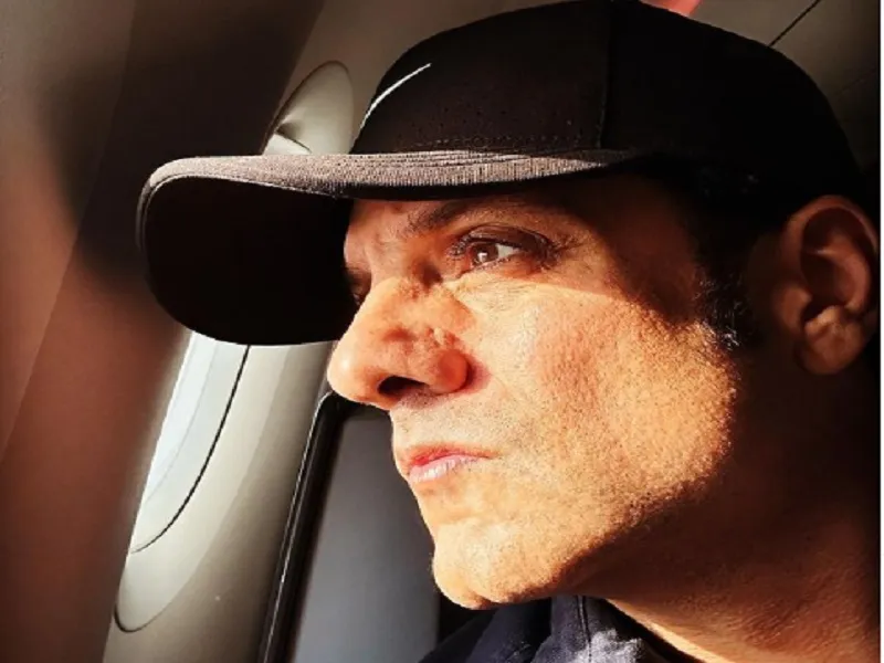 फरदीन खान ने शेयर की बाइसेप्स दिखाते हुए तस्वीर, बोले- प्यार बांटते रहें और उन्नति करते रहें