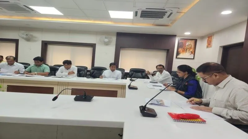 501 केंद्रों पर होगी धान खरीद, अभी से करें तैयारी : मंडलायुक्त