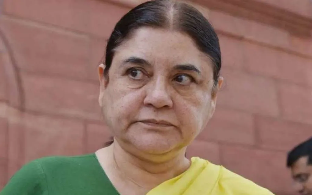 मेनका गांधी को 100 करोड़ का मानहानि नोटिस, इस्कॉन पर लगाए थे गंभीर आरोप 