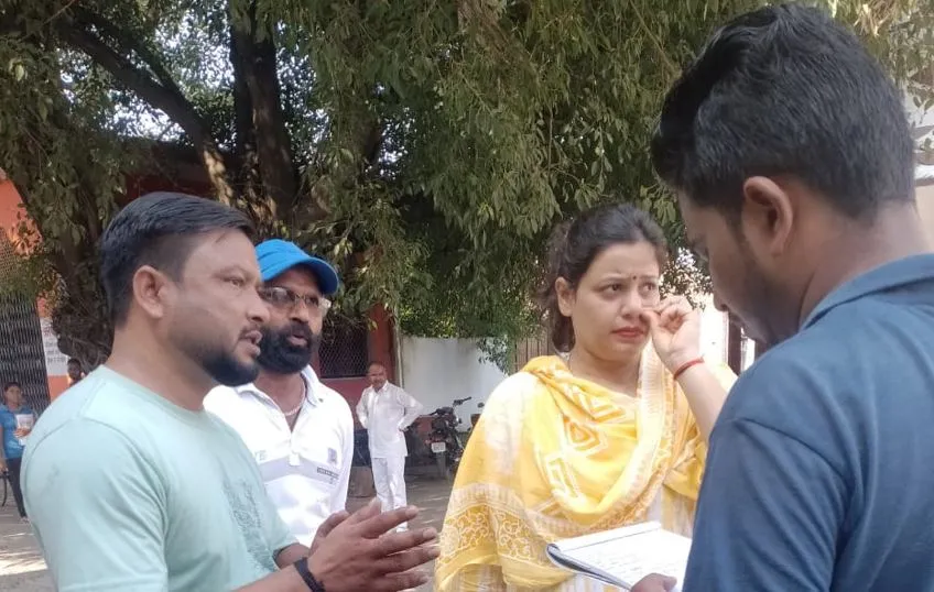 पीलीभीत: मैडम! दसवां स्थल पर कब्जा कर की जाएगी प्लाटिंग, चेयरमैन बोली- कराएंगे जांच