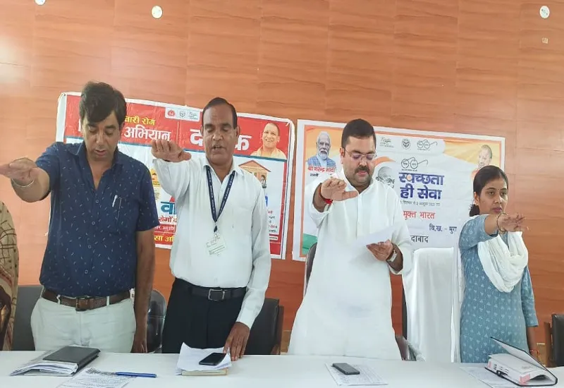 मुरादाबाद : ब्लॉक प्रमुख-बीडीओ और ग्राम प्रधानों ने बढ़ाया गो-संरक्षण को हाथ, ली शपथ