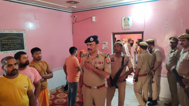 Ayodhya crime news : हनुमानगढ़ी में नागा साधु की गला दबाकर हत्या, बंद मिला CCTV