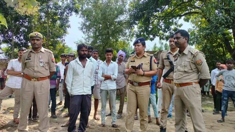 गोंडा : घर के बाहर खेल रही दो साल की मासूम रहस्यमय हालत में लापता, जांच में जुटी पुलिस