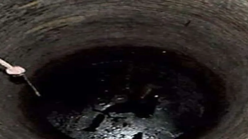 सोनभद्र में बड़ा हादसा,  कुएं में लगा पंप निकालने उतरे दो सगे भाई समेत तीन की मौत 