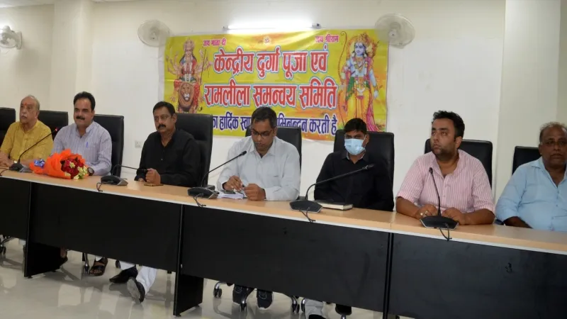 अयोध्या : दुर्गापूजा महोत्सव के दौरान जिले को विद्युत कटौती मुक्त रखने की मांग 